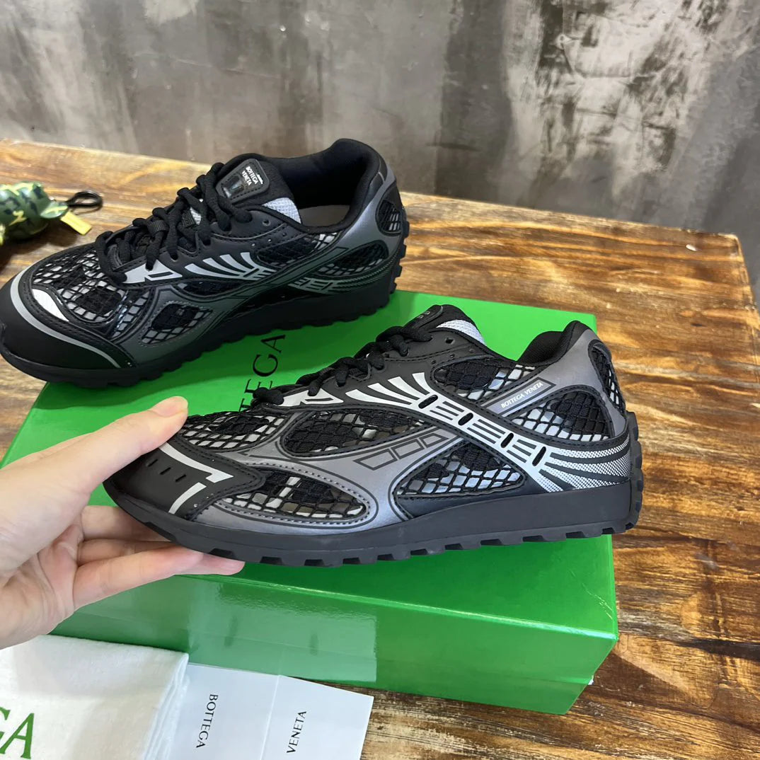 BV SNEAKER 33