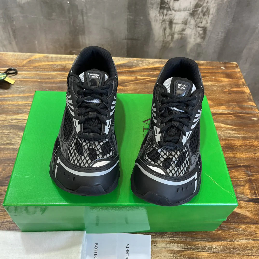 BV SNEAKER 33