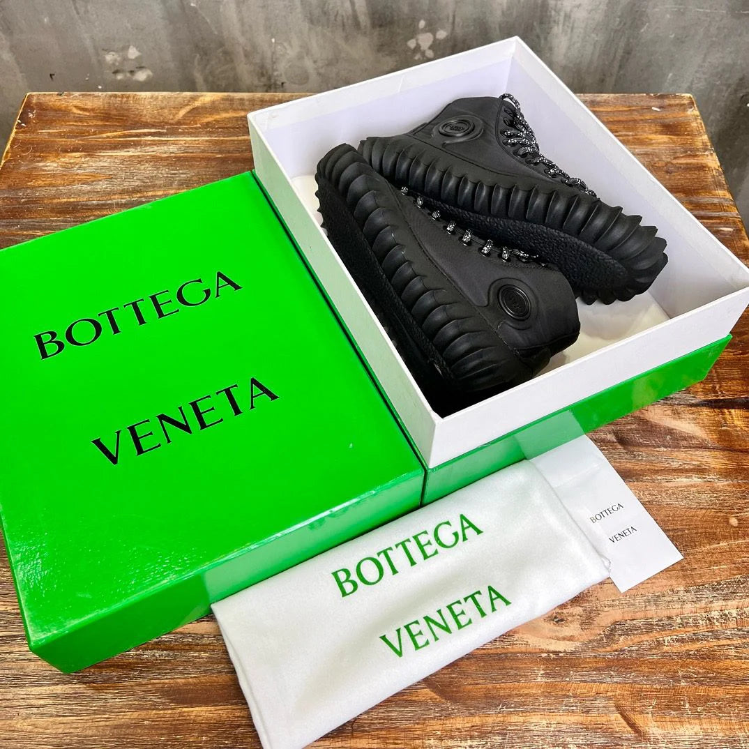 BV SNEAKER 38