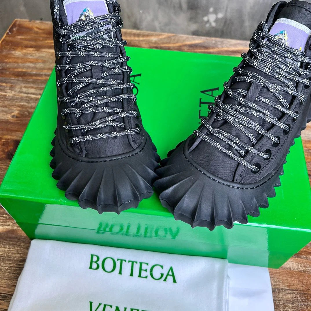 BV SNEAKER 38