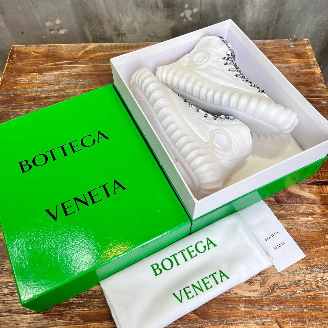 BV SNEAKER 39