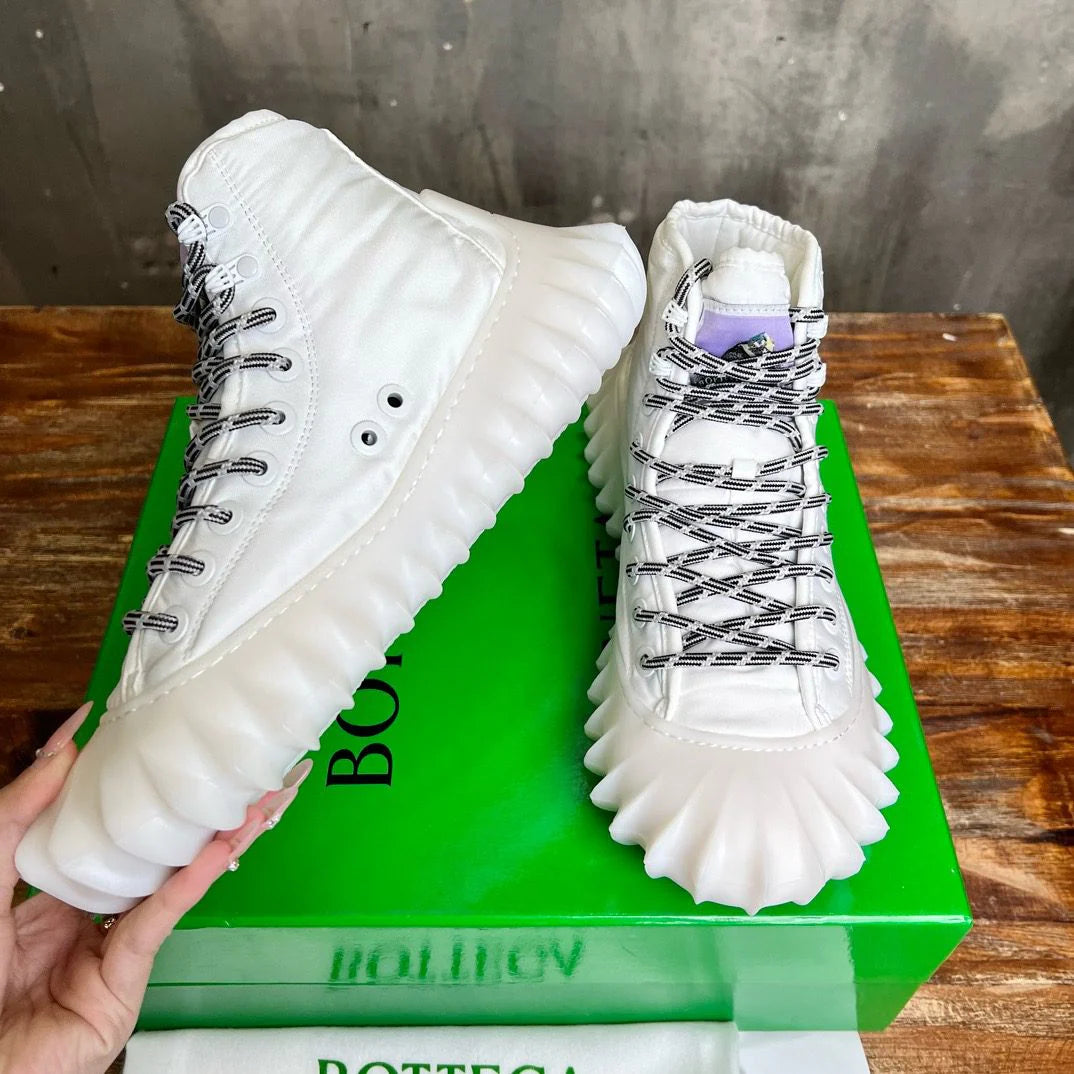 BV SNEAKER 39