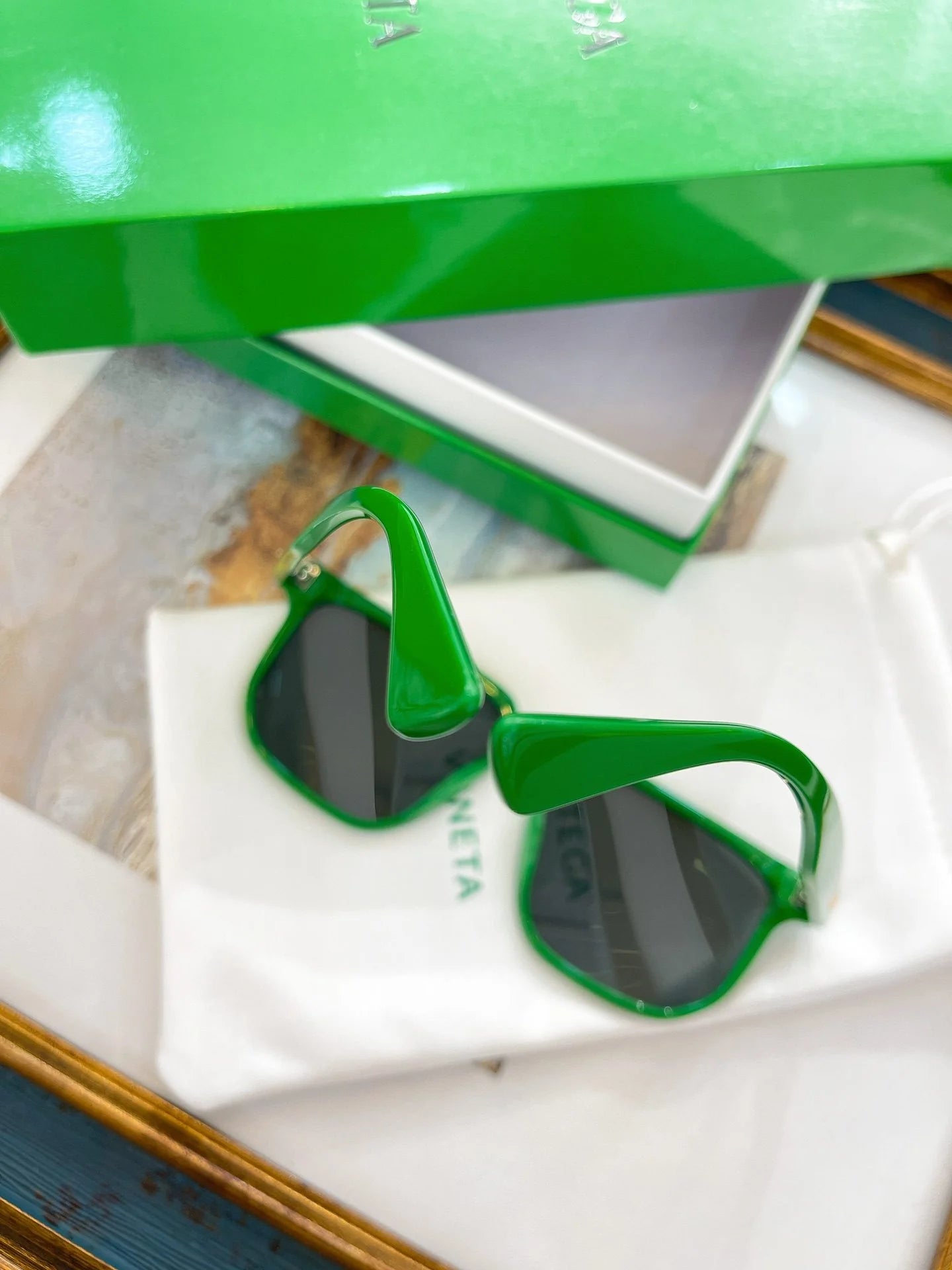 BV SUNGLASSES