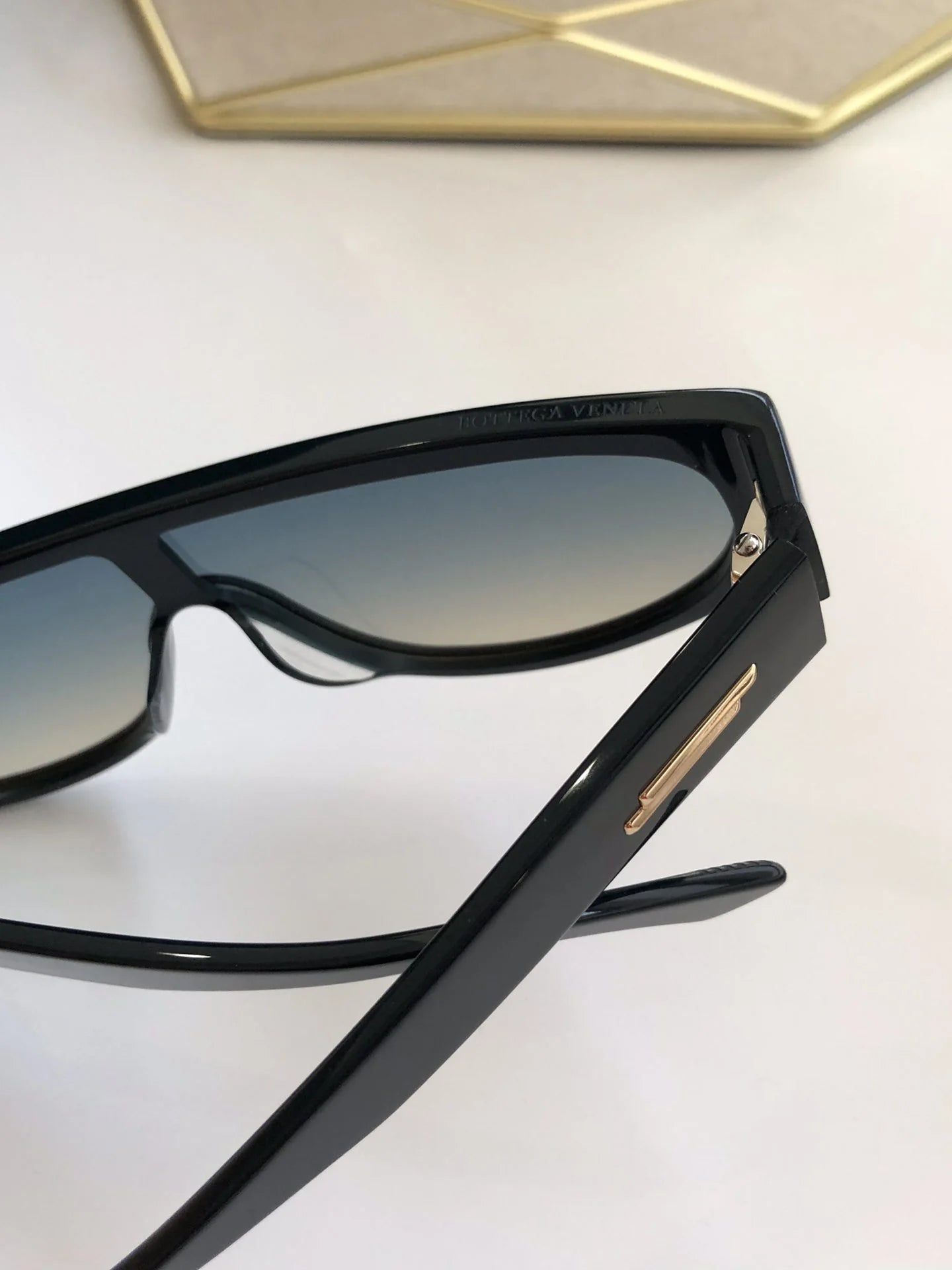 BV SUNGLASSES