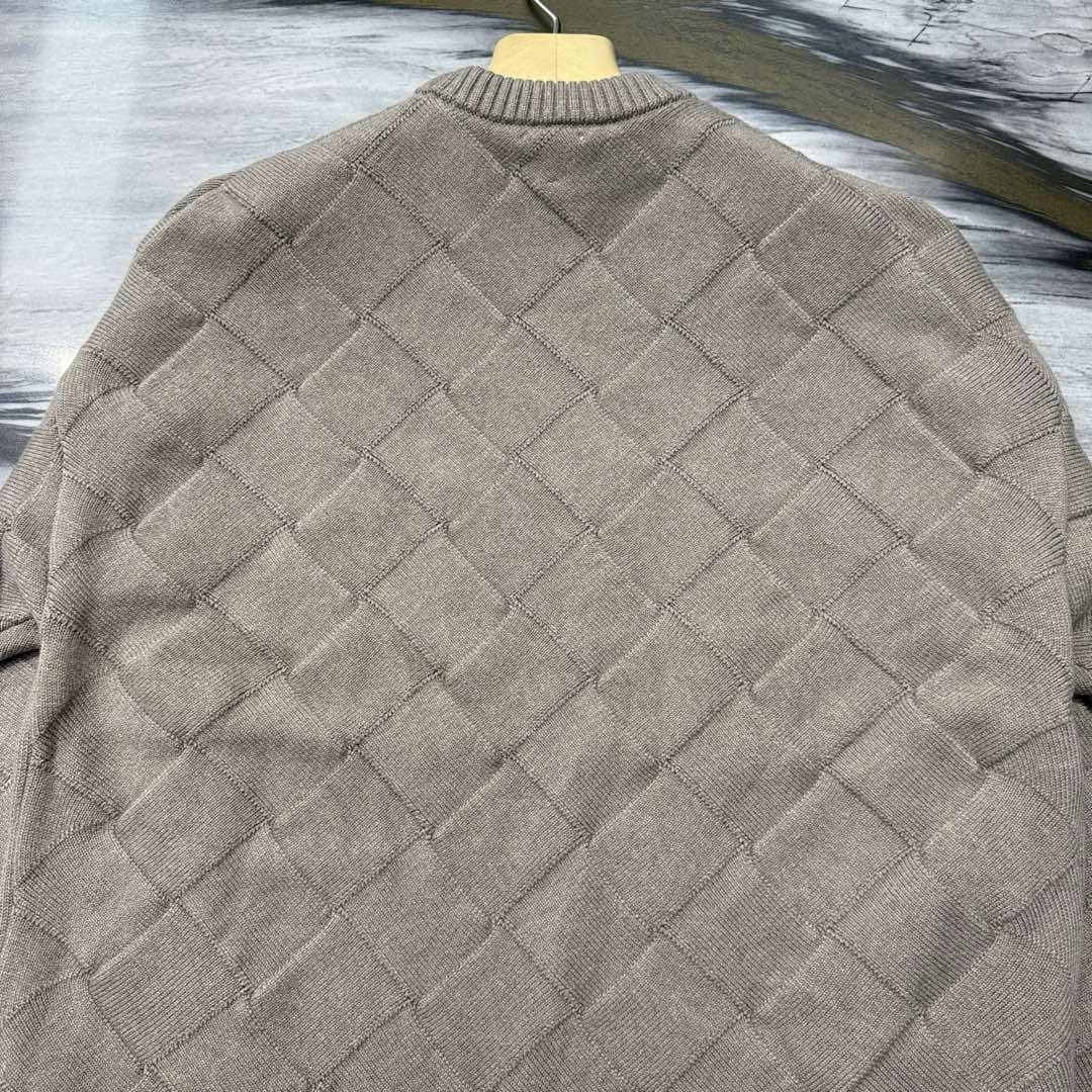 BV SWEATER