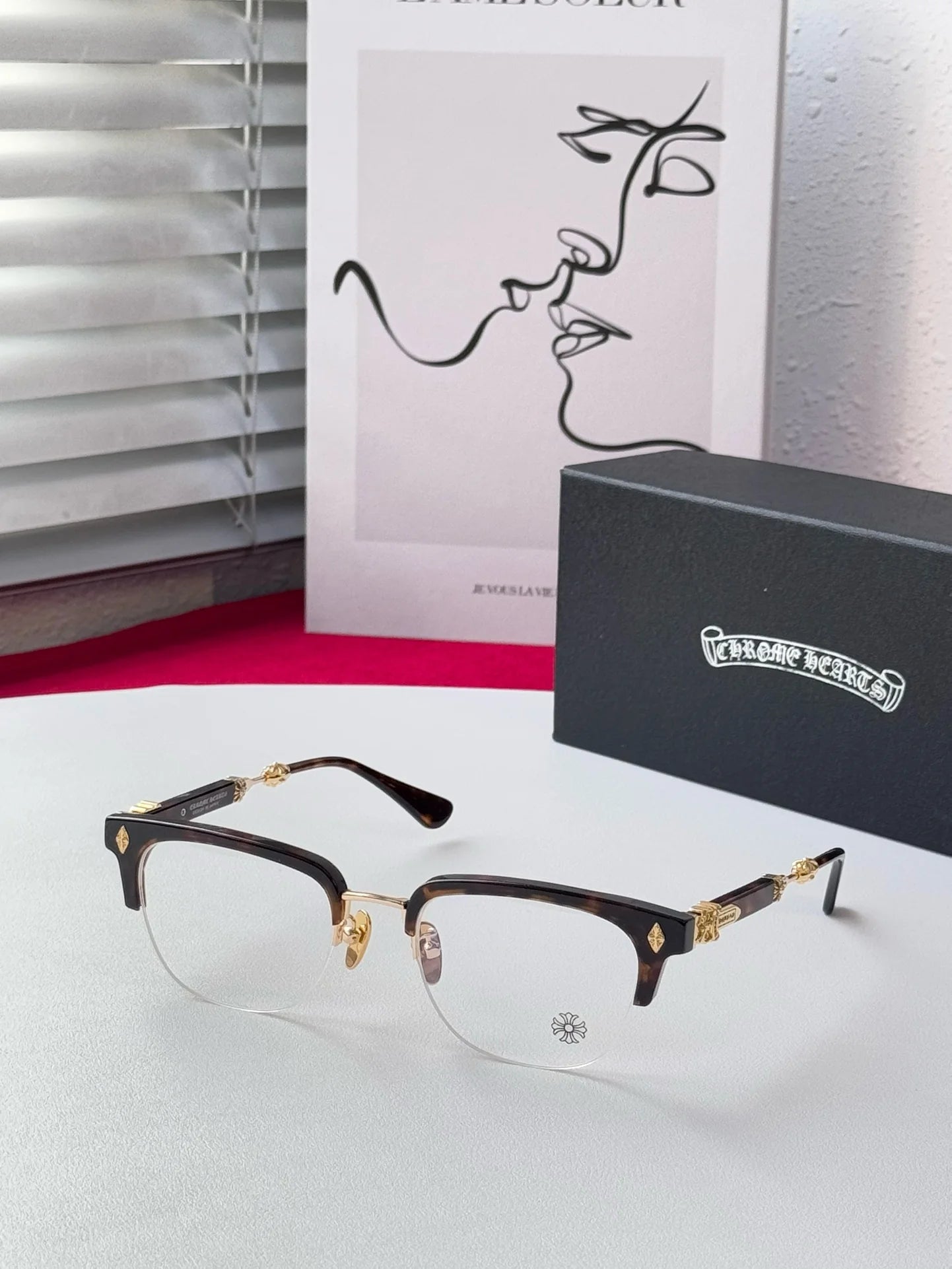 CH SUNGLASSES