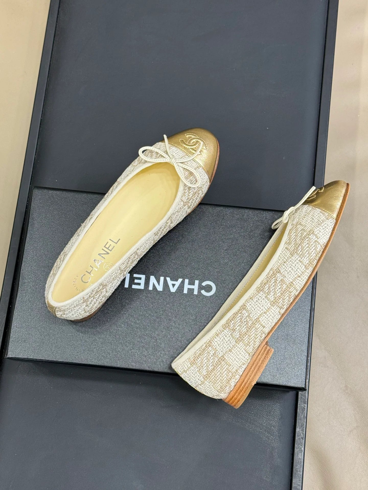 CHANEL FLAT