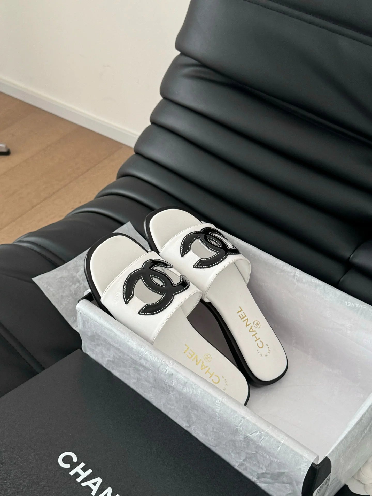 CHANEL SANDAL