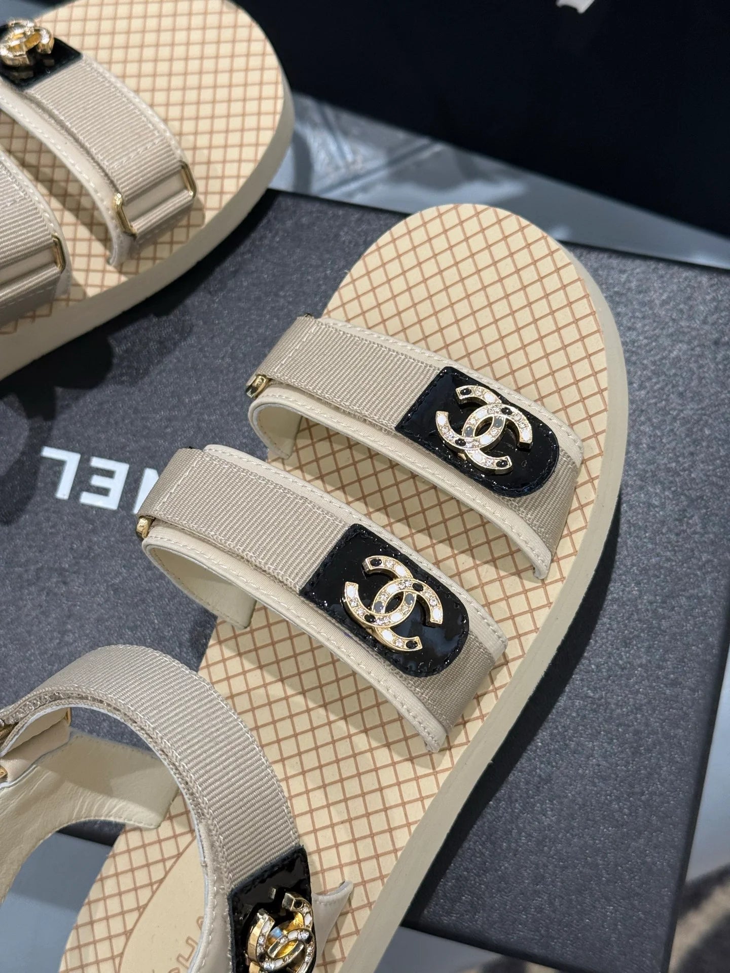 CHANEL SANDAL
