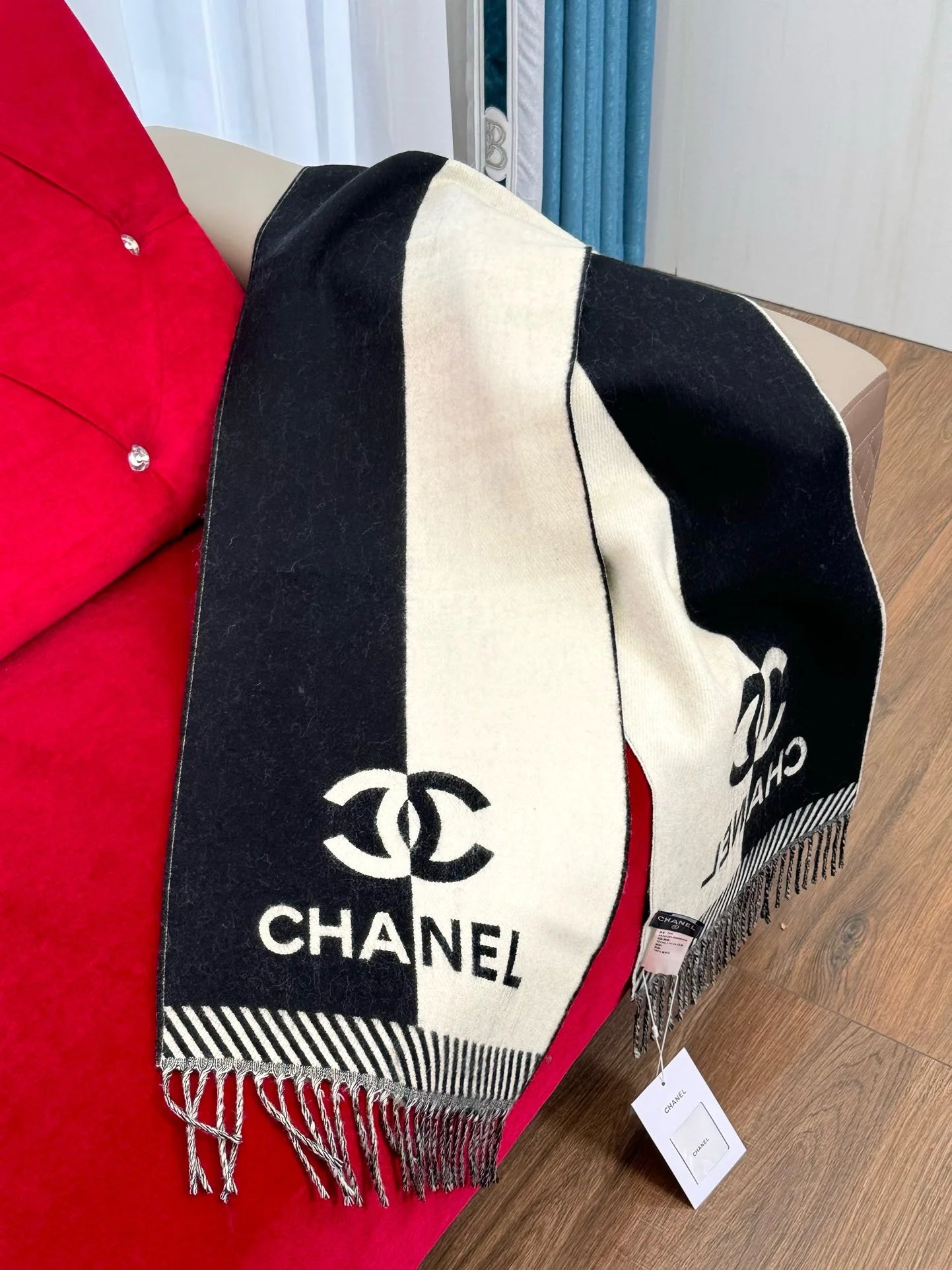 CHANEL SCARF