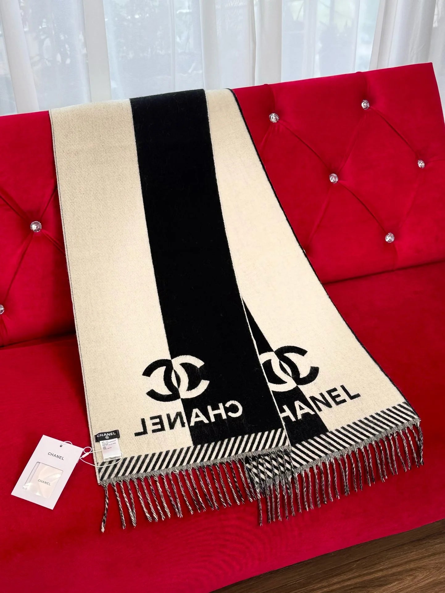 CHANEL SCARF