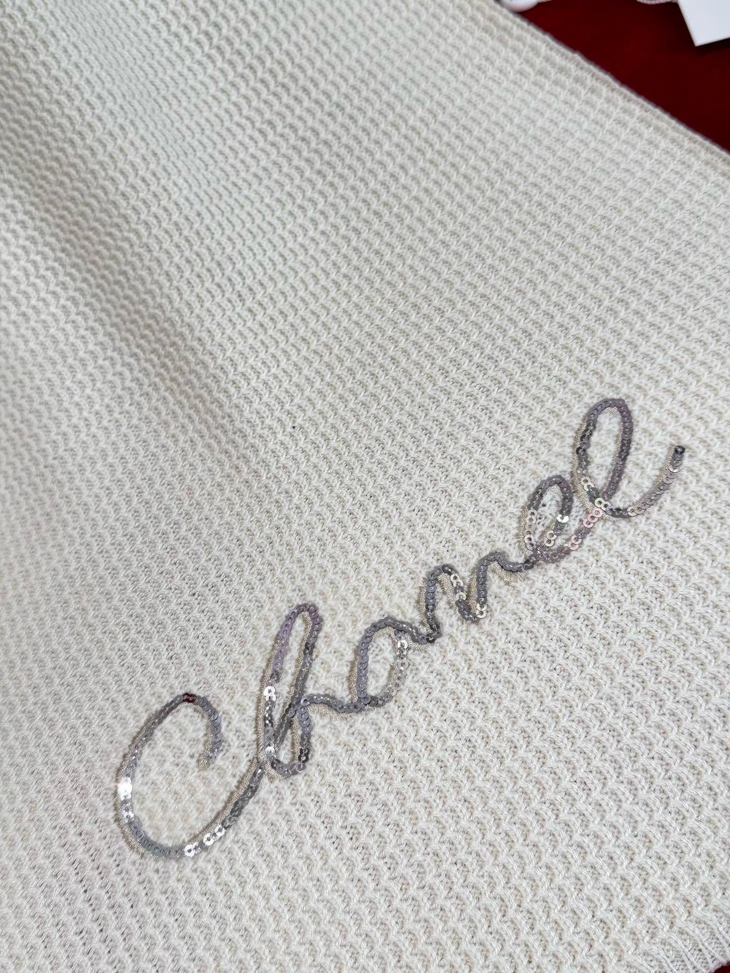 CHANEL SCARF