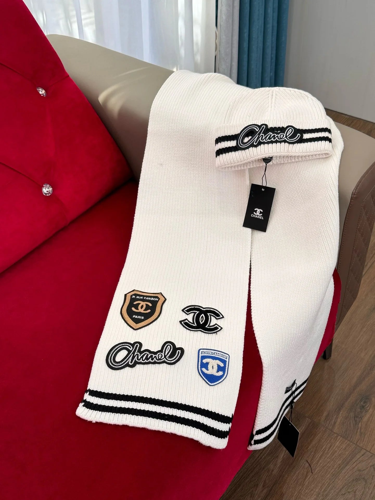 CHANEL SCARF