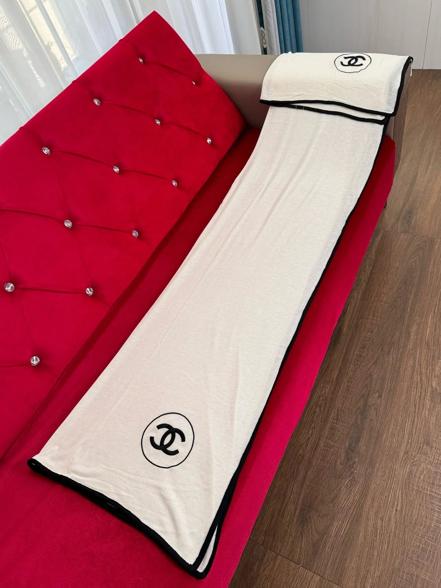CHANEL SCARF