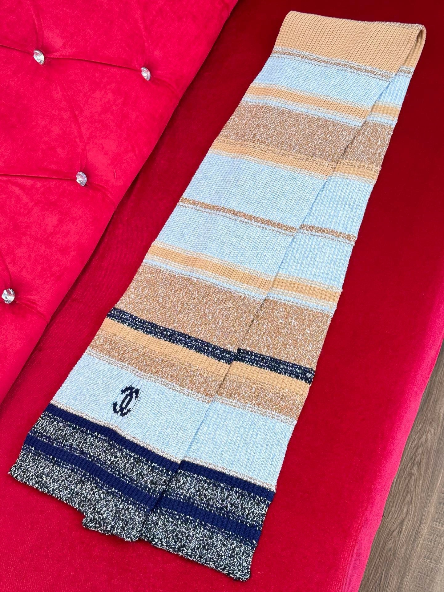 CHANEL SCARF