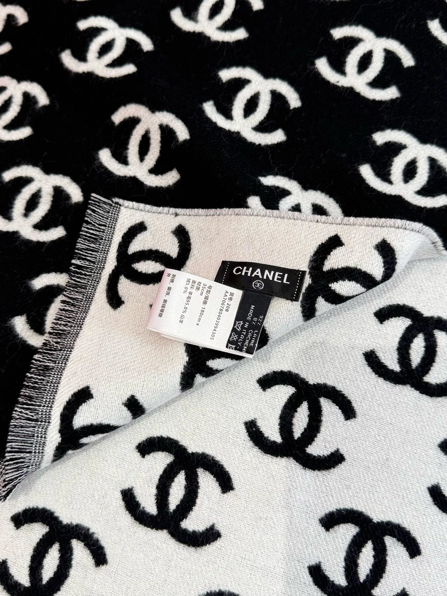 CHANEL SCARF