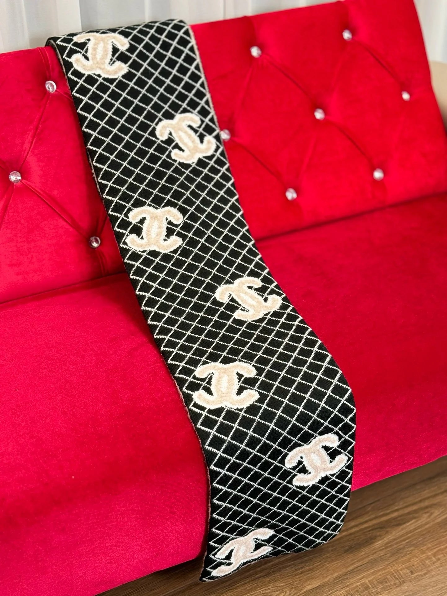 CHANEL SCARF