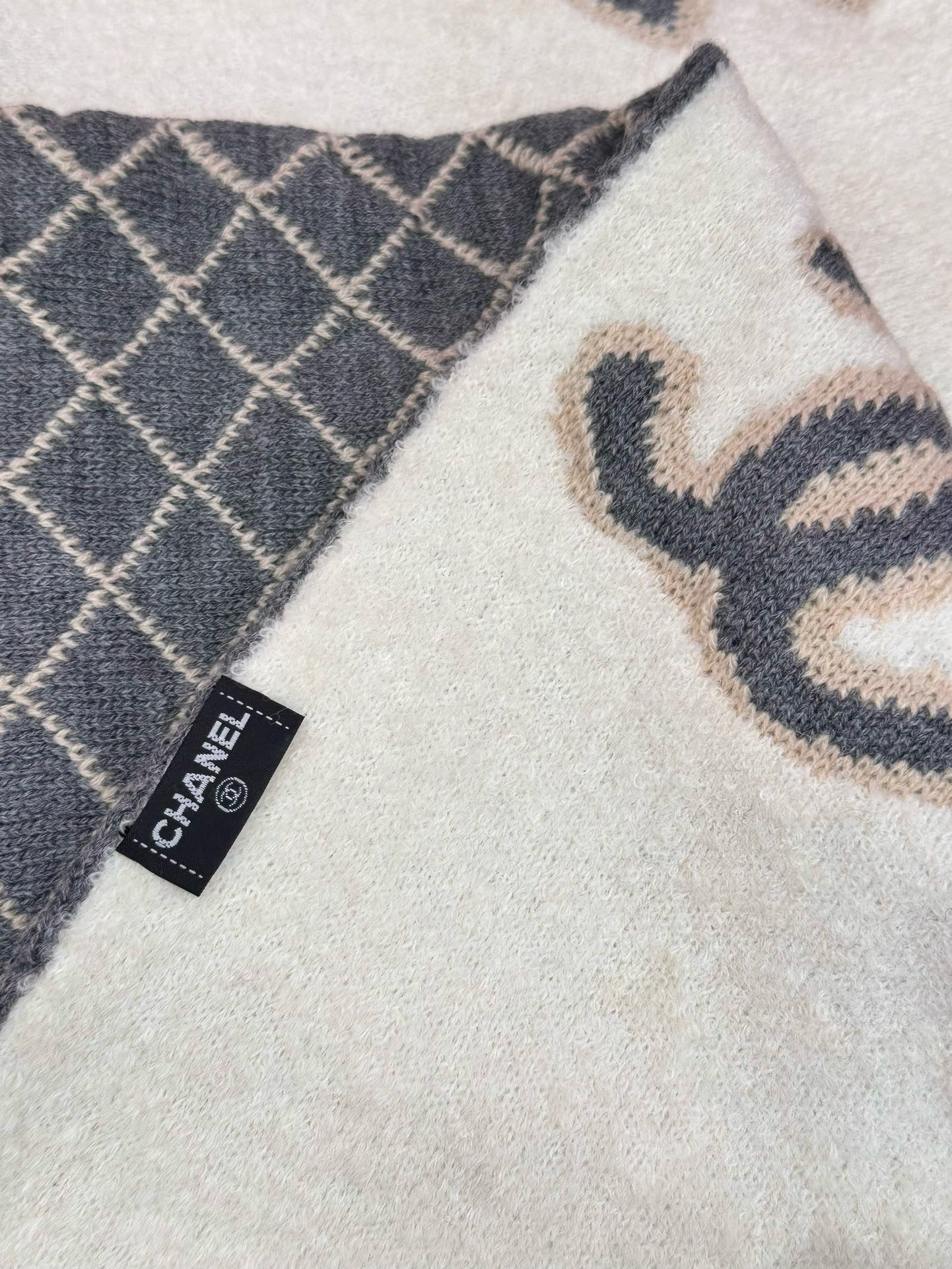 CHANEL SCARF