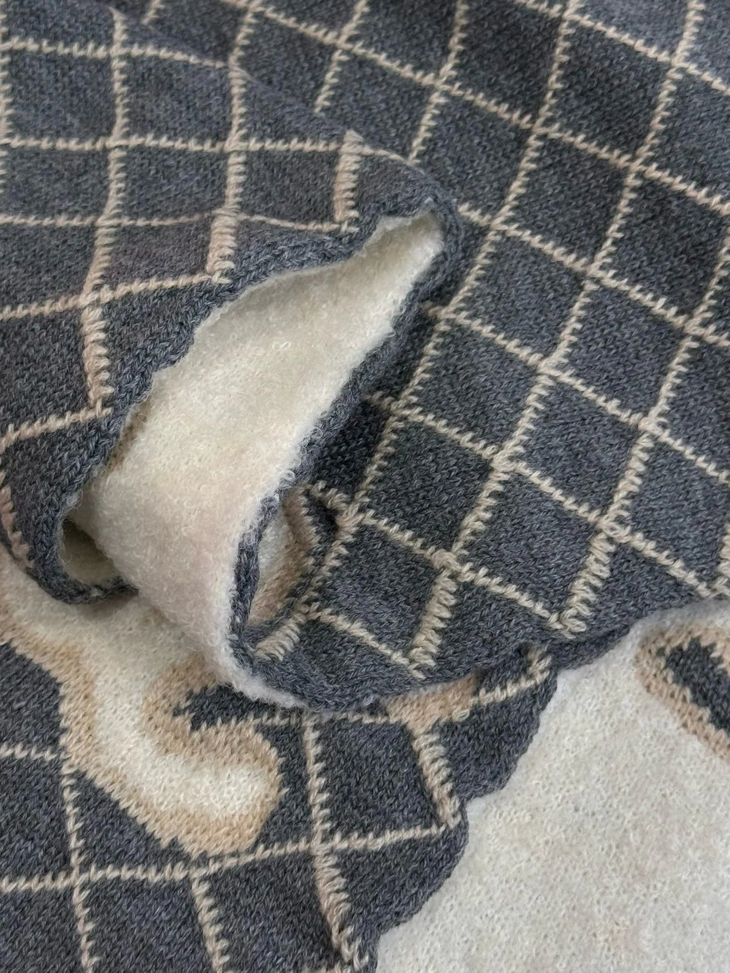 CHANEL SCARF