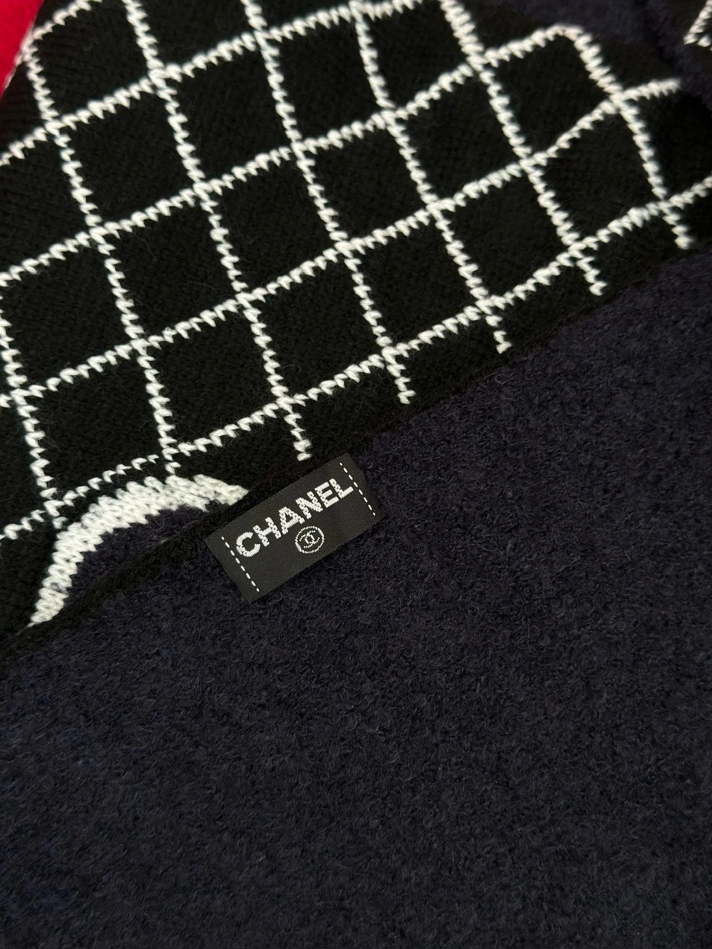 CHANEL SCARF