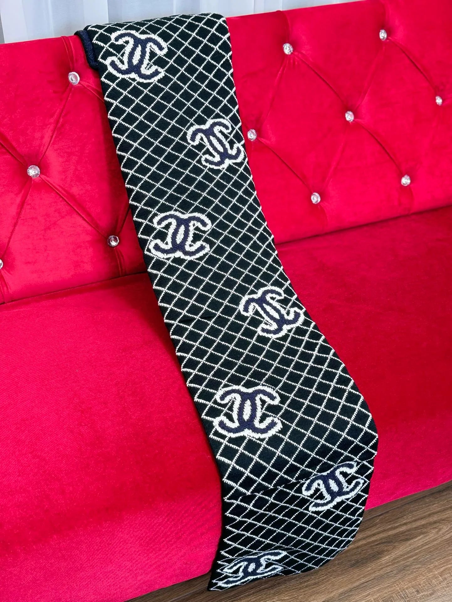 CHANEL SCARF