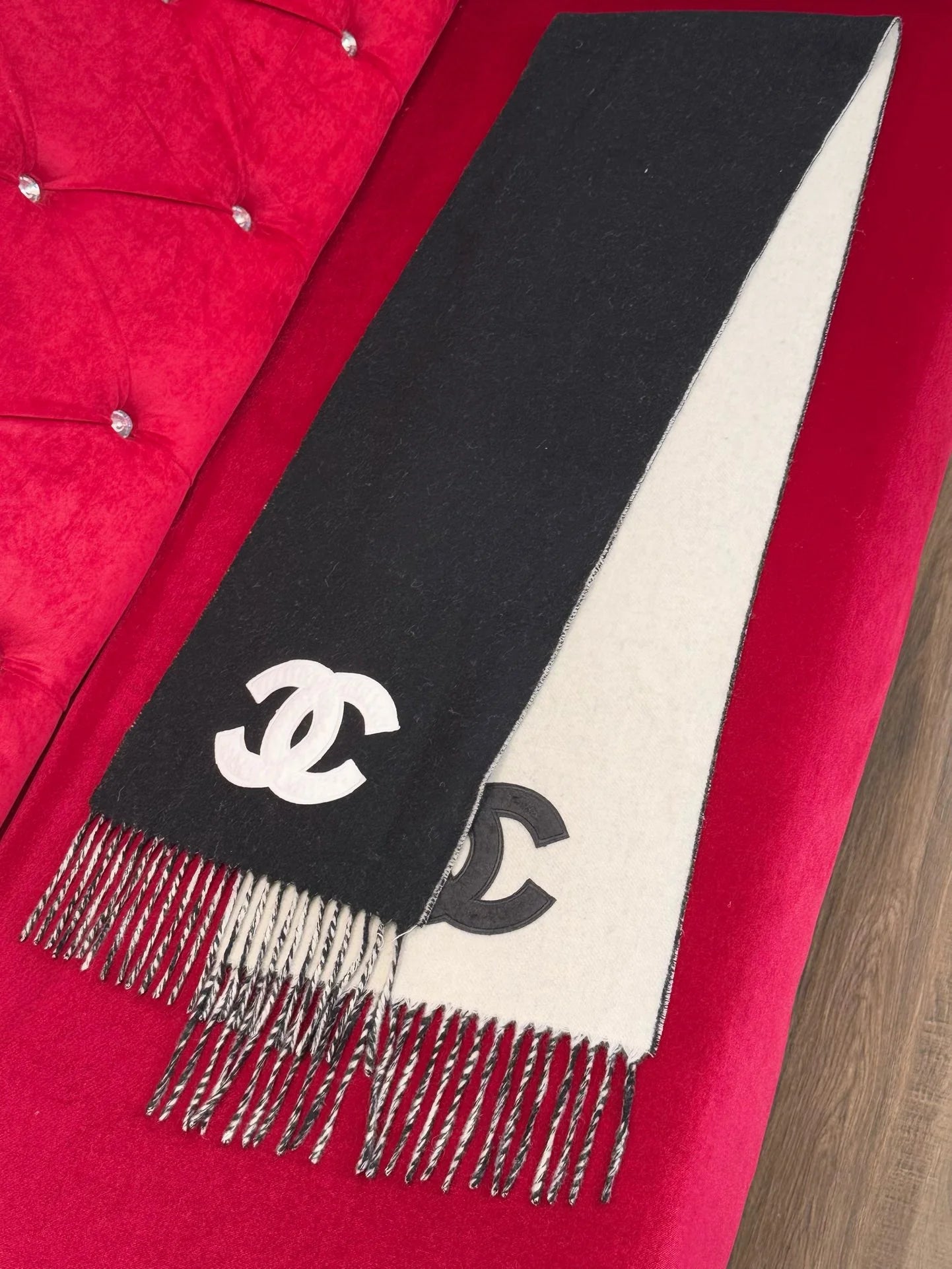 CHANEL SCARF