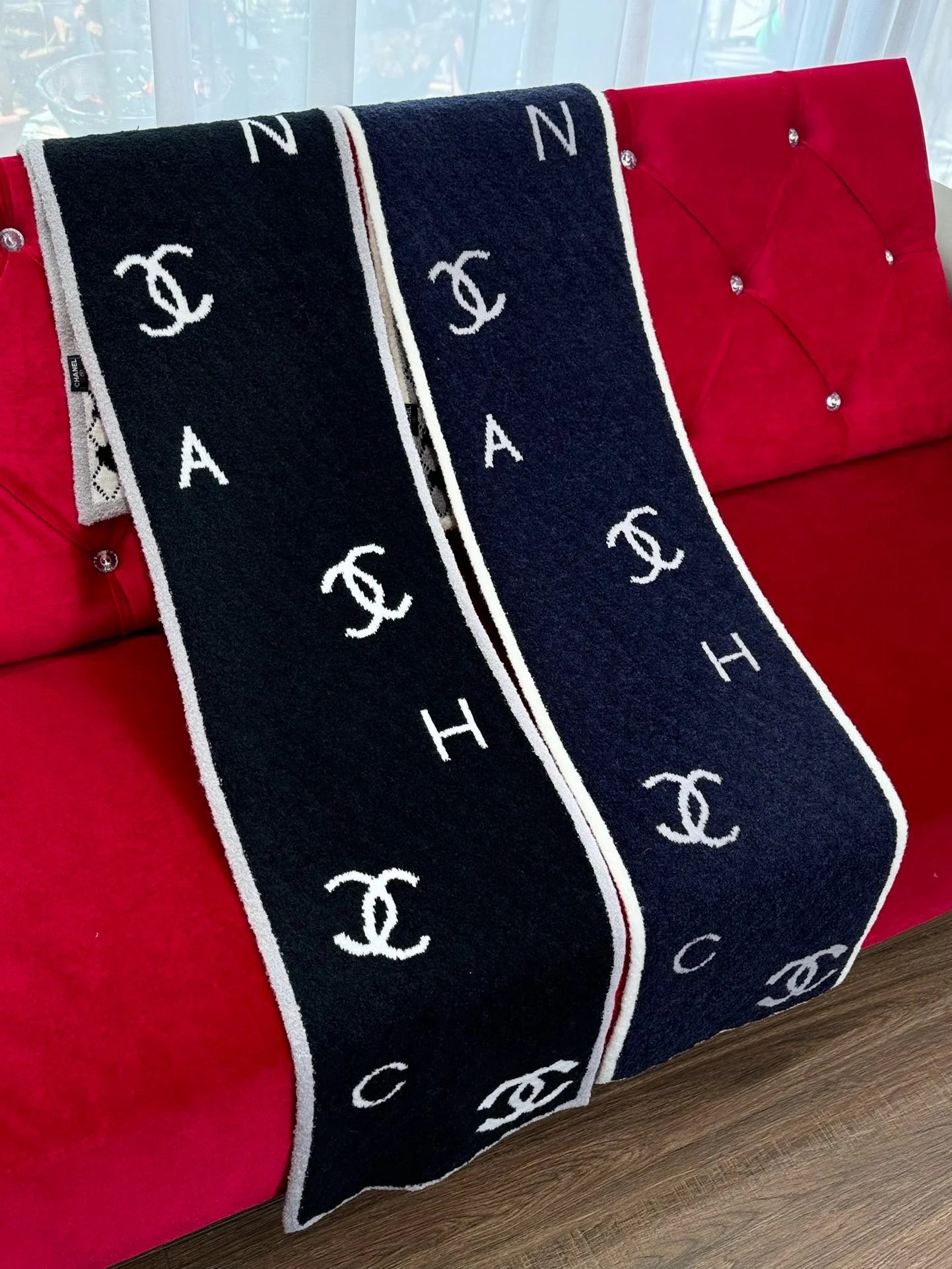 CHANEL SCARF