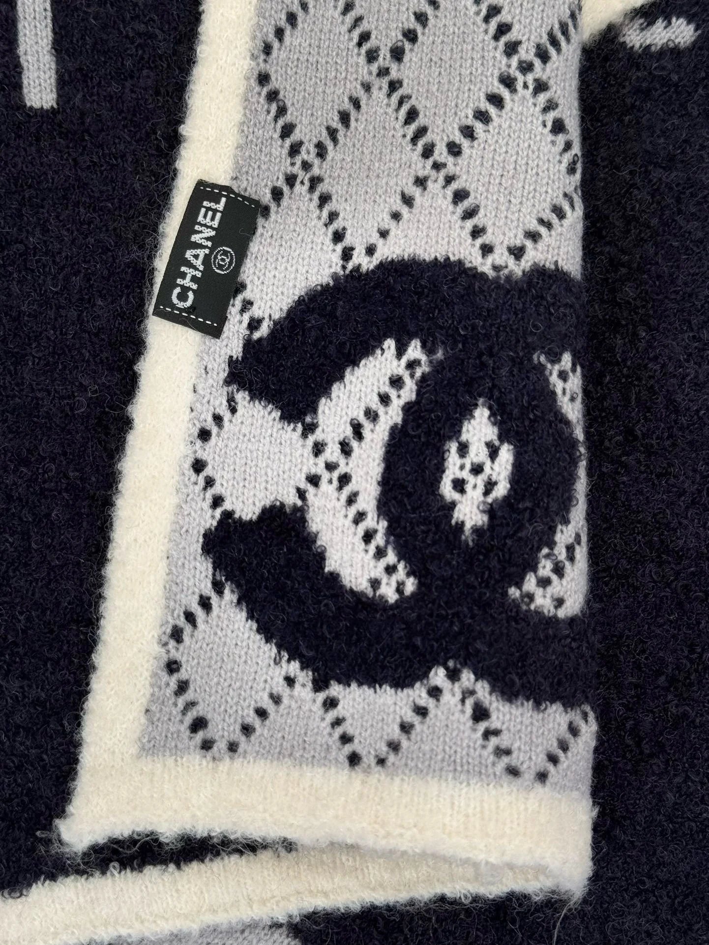 CHANEL SCARF