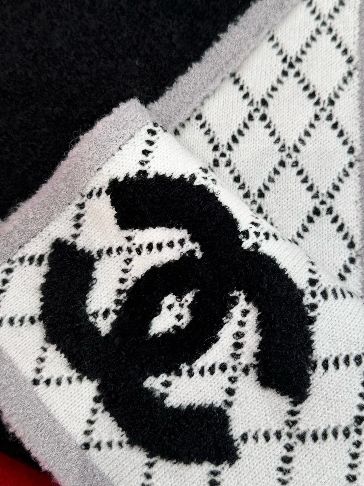 CHANEL SCARF