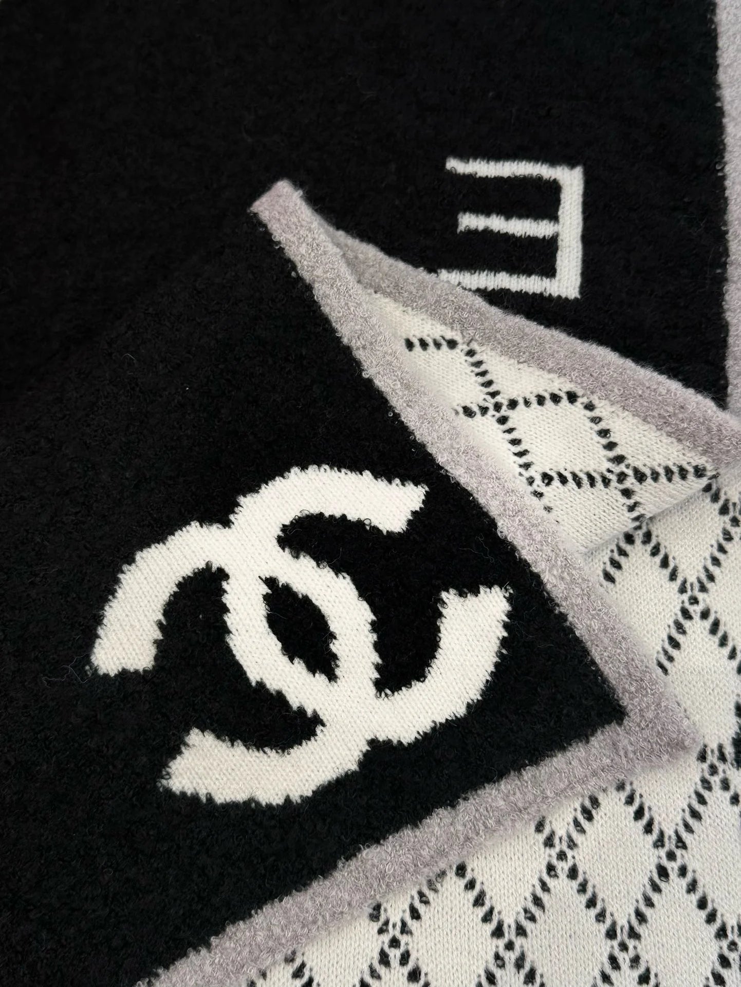 CHANEL SCARF