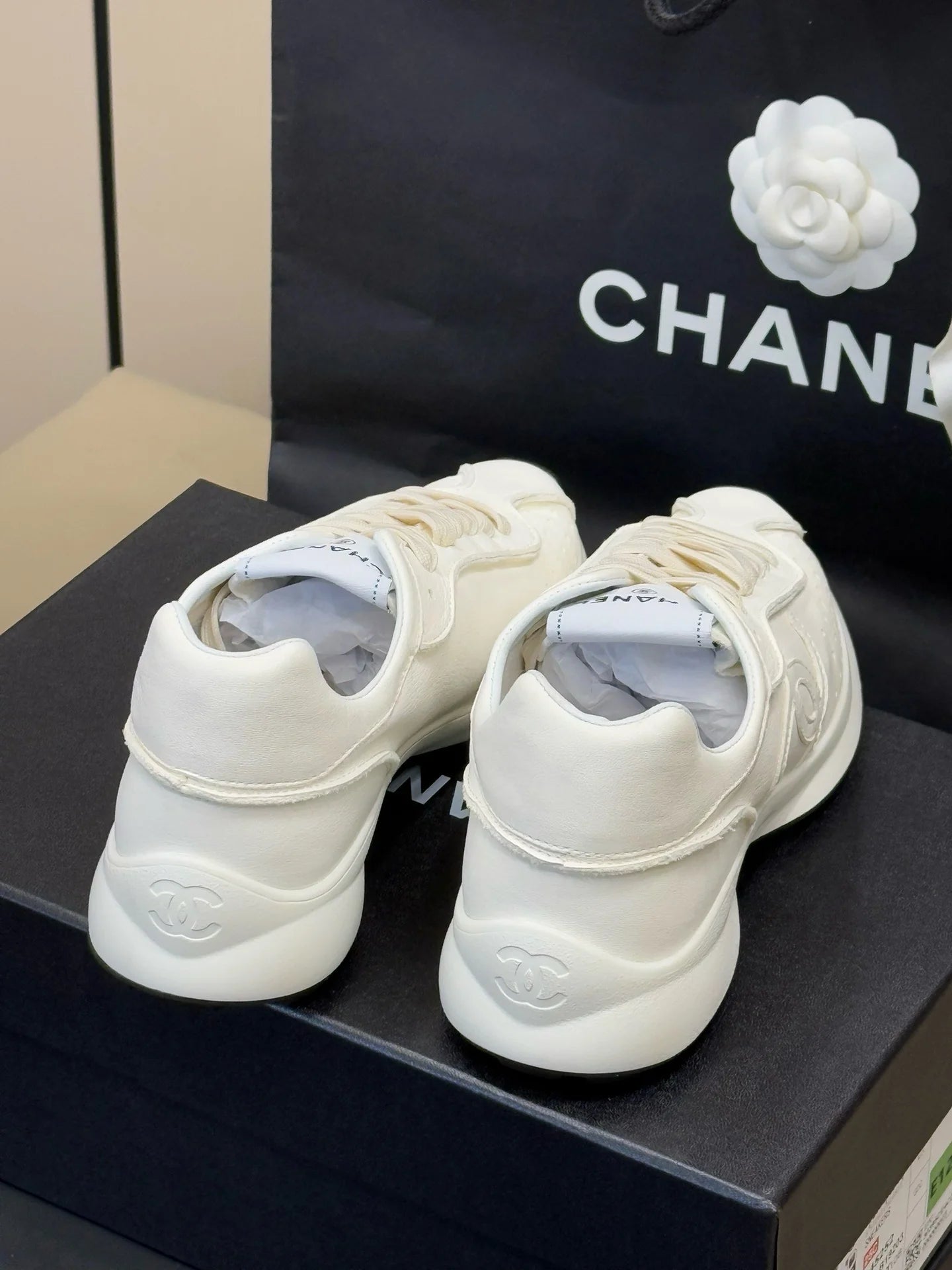 CHANEL SNEAKER