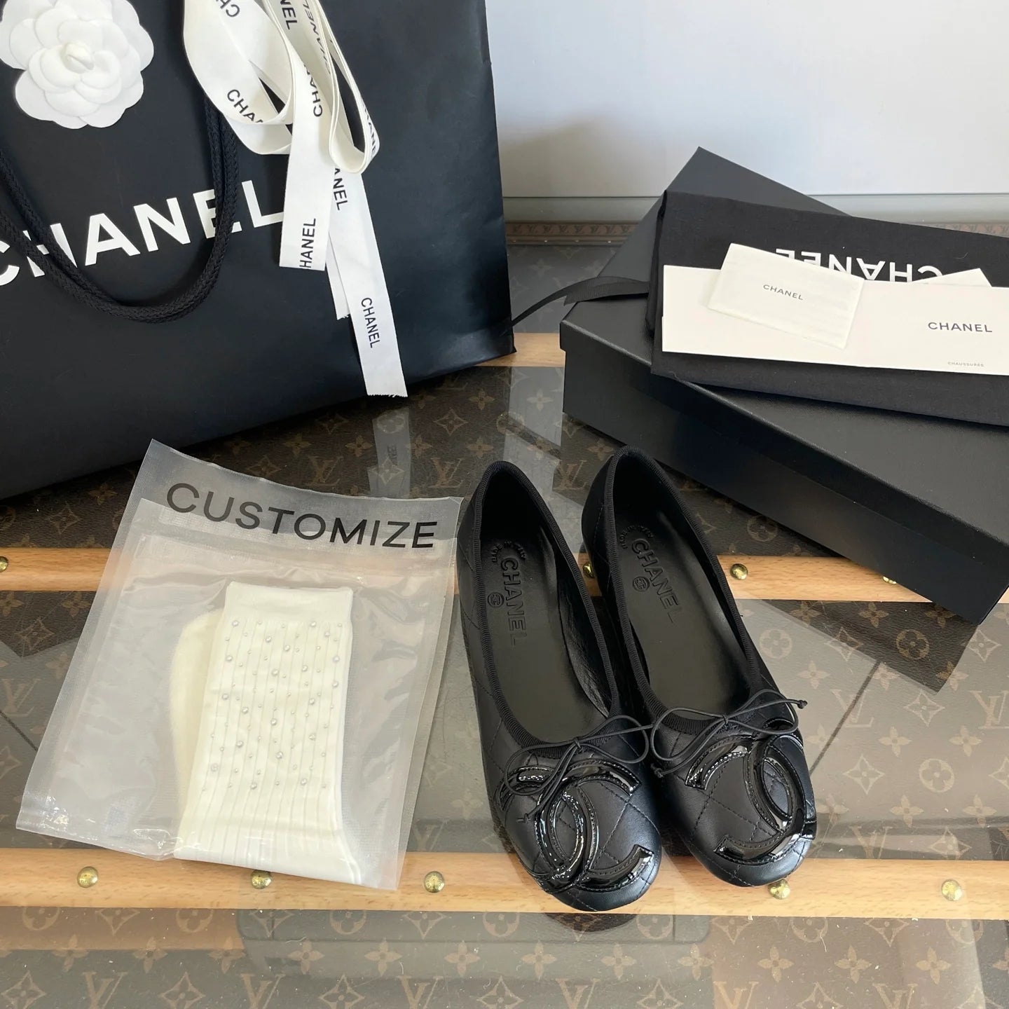 CHANEL SNEAKER