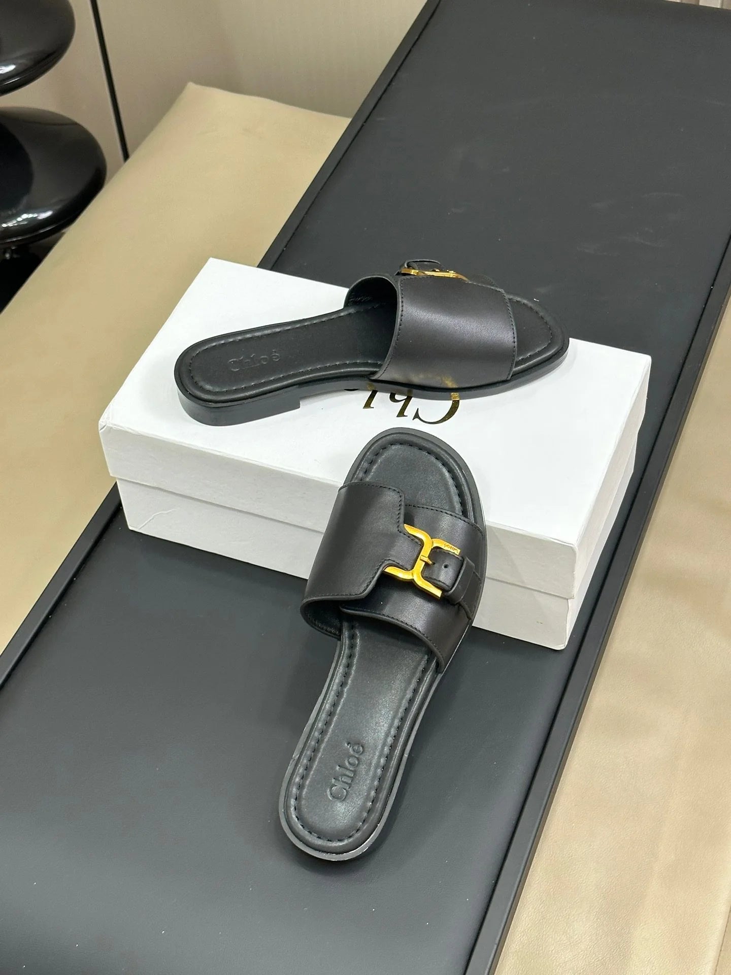 CHLOE SANDAL
