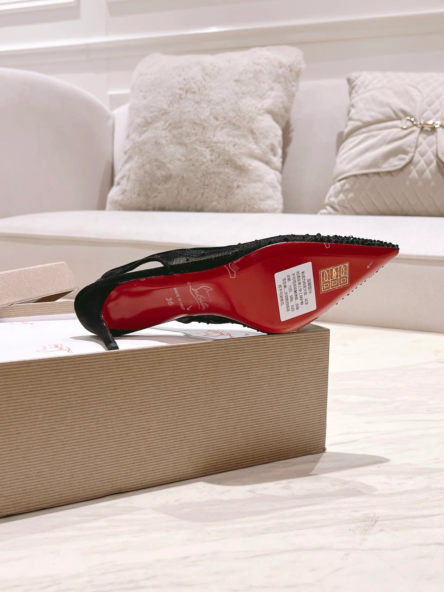 CL HEELS