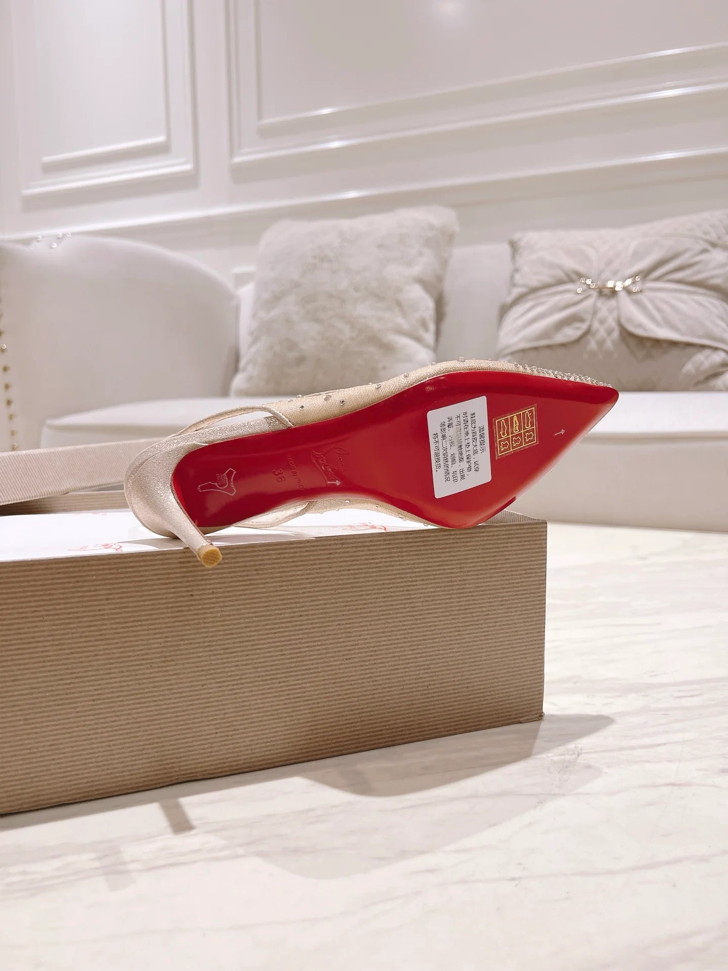 CL HEELS