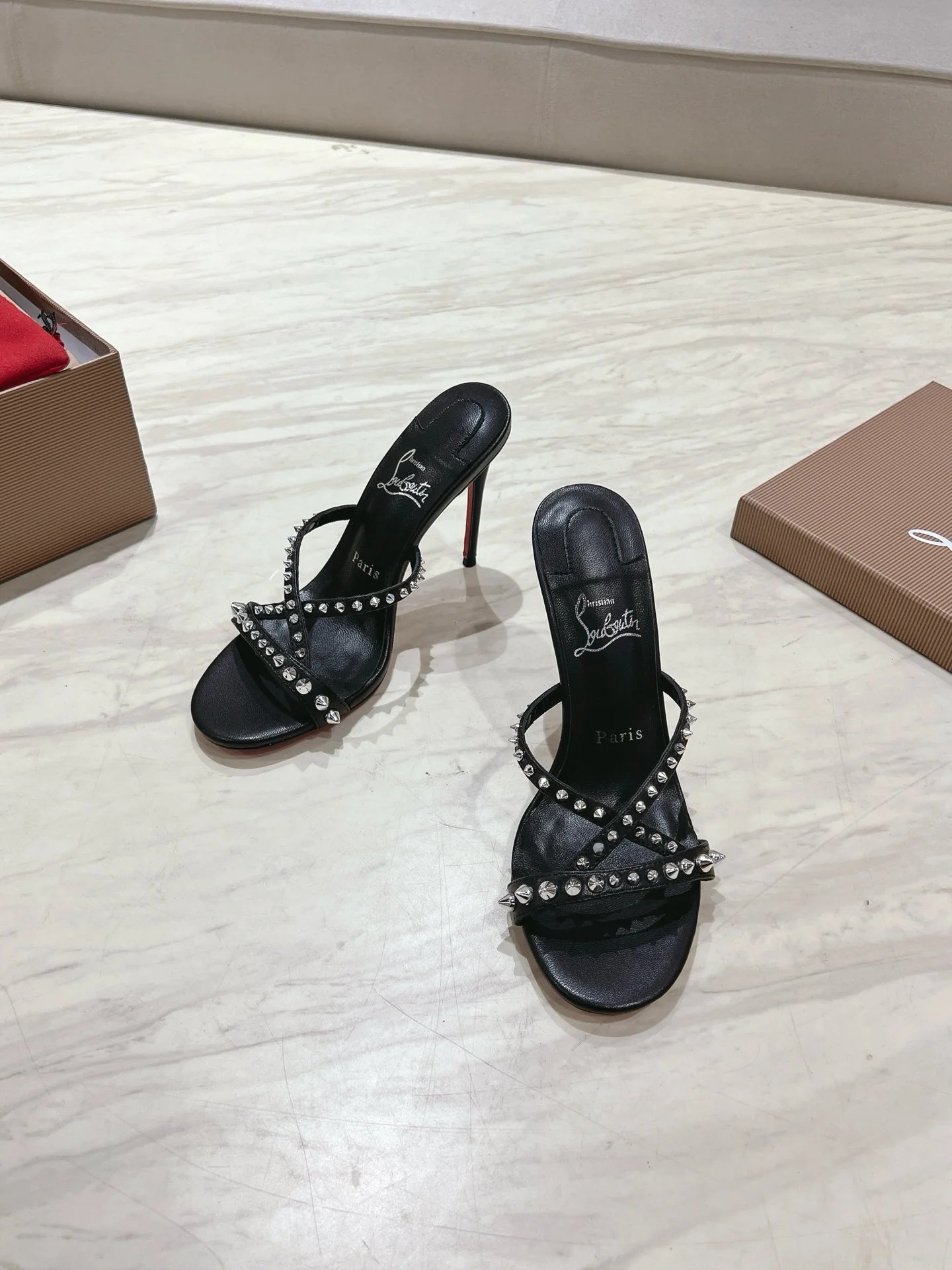 CL HEELS