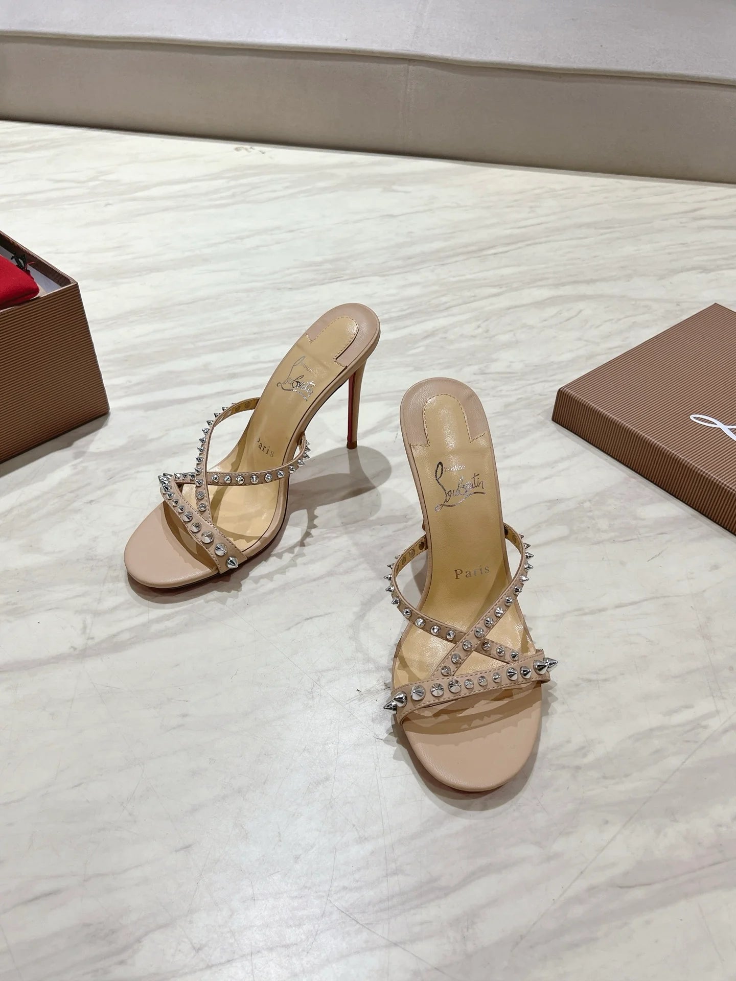 CL HEELS