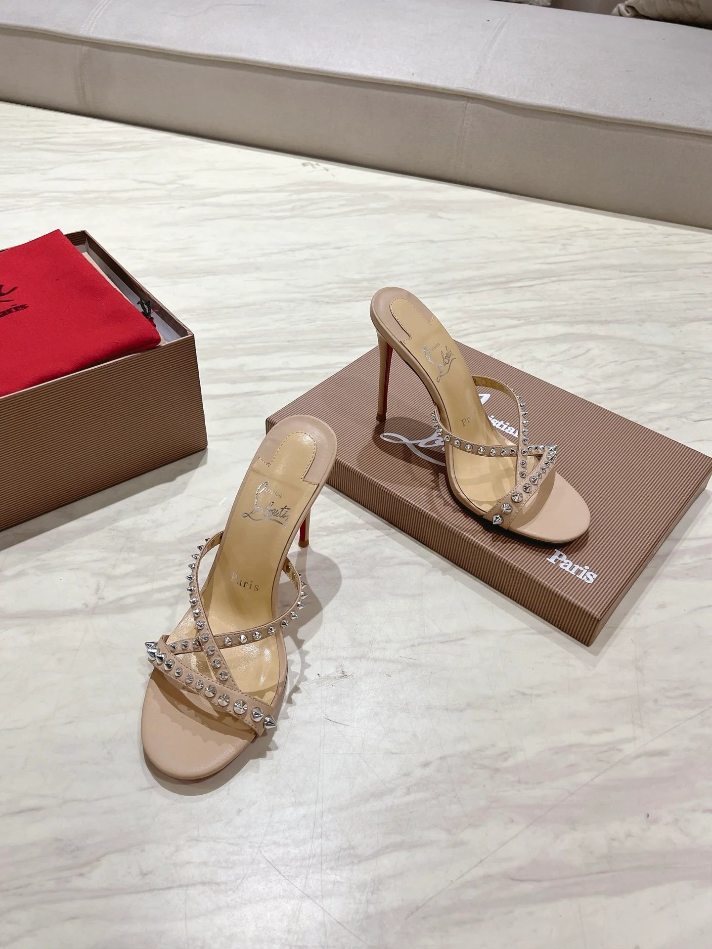 CL HEELS