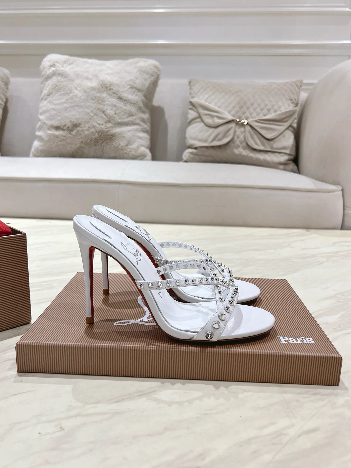 CL HEELS