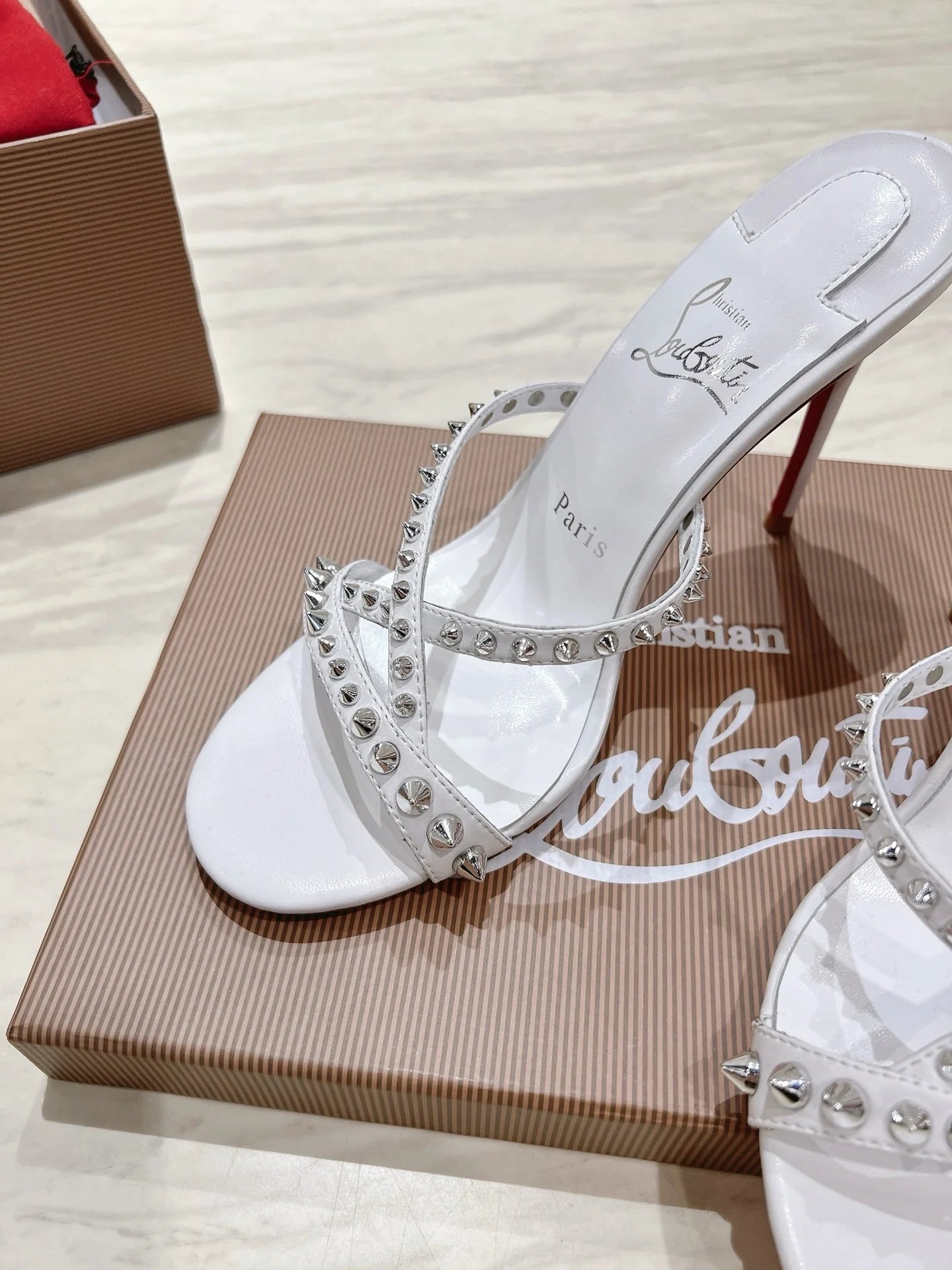 CL HEELS