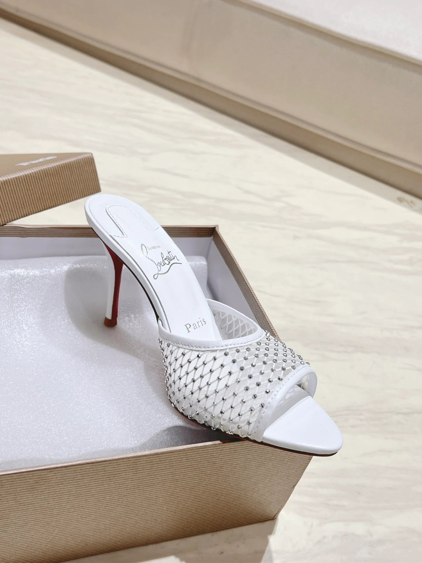 CL HEELS