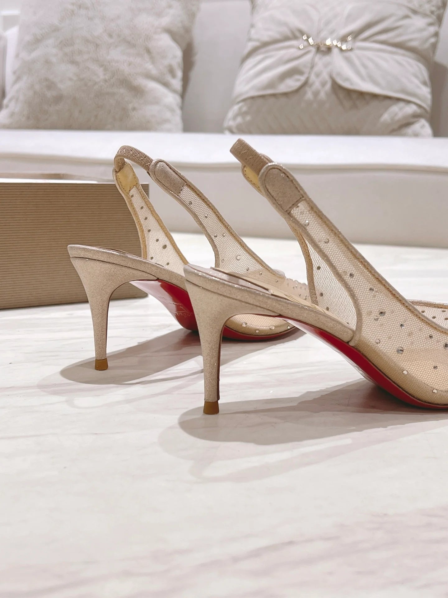 CL HEELS