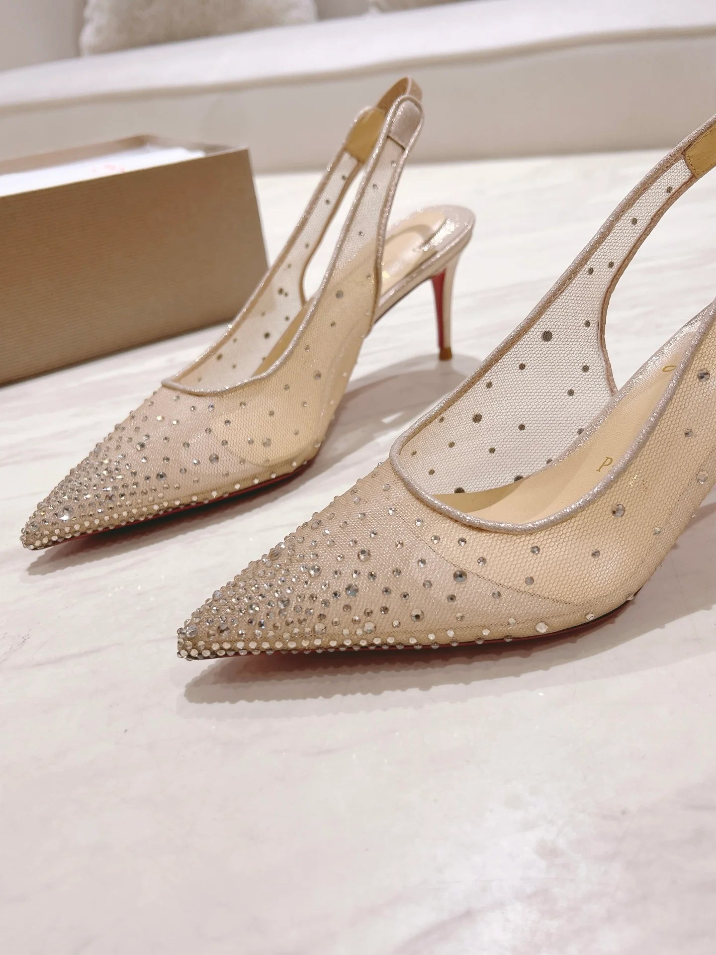 CL HEELS