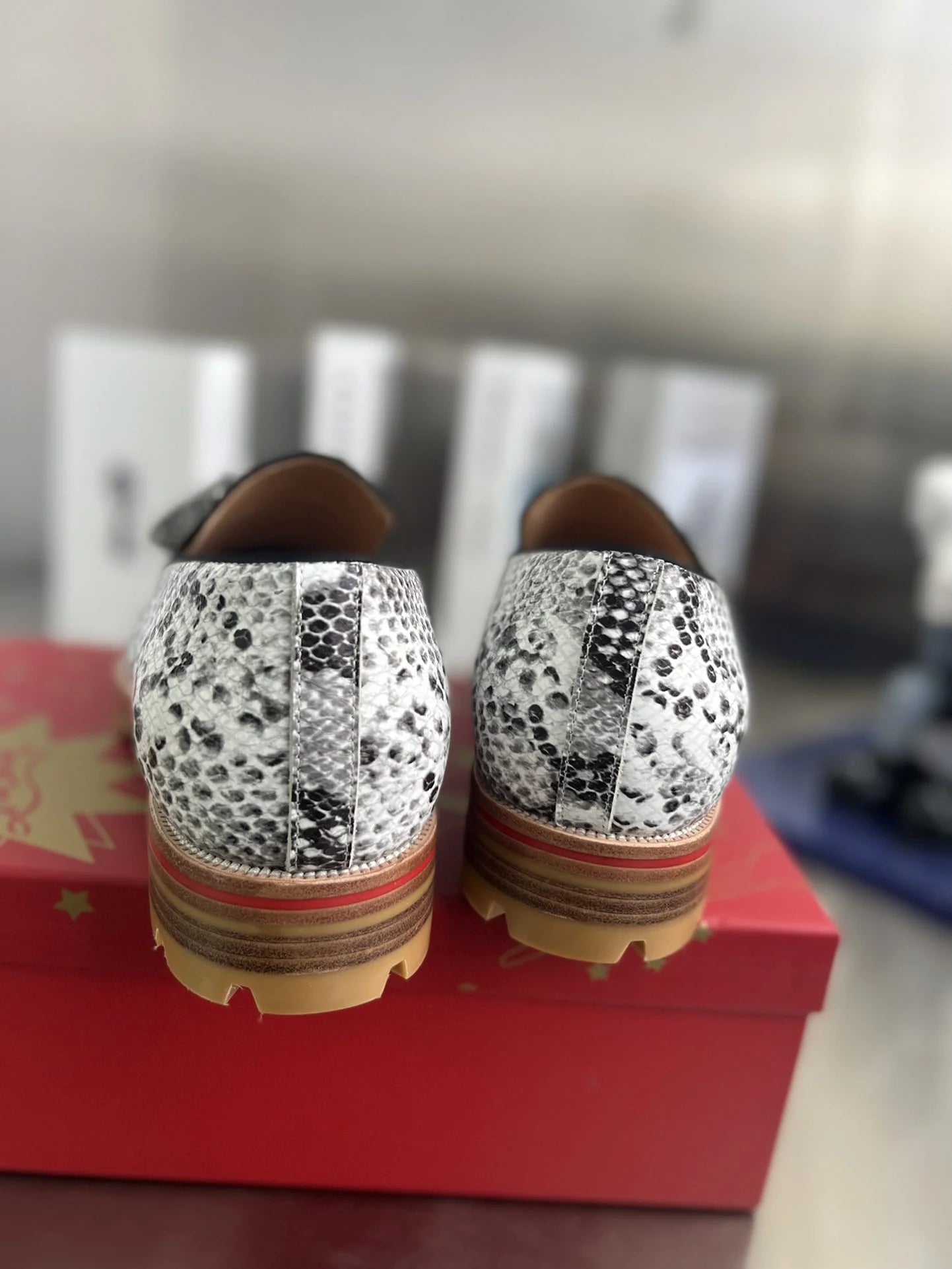 CL LOAFER