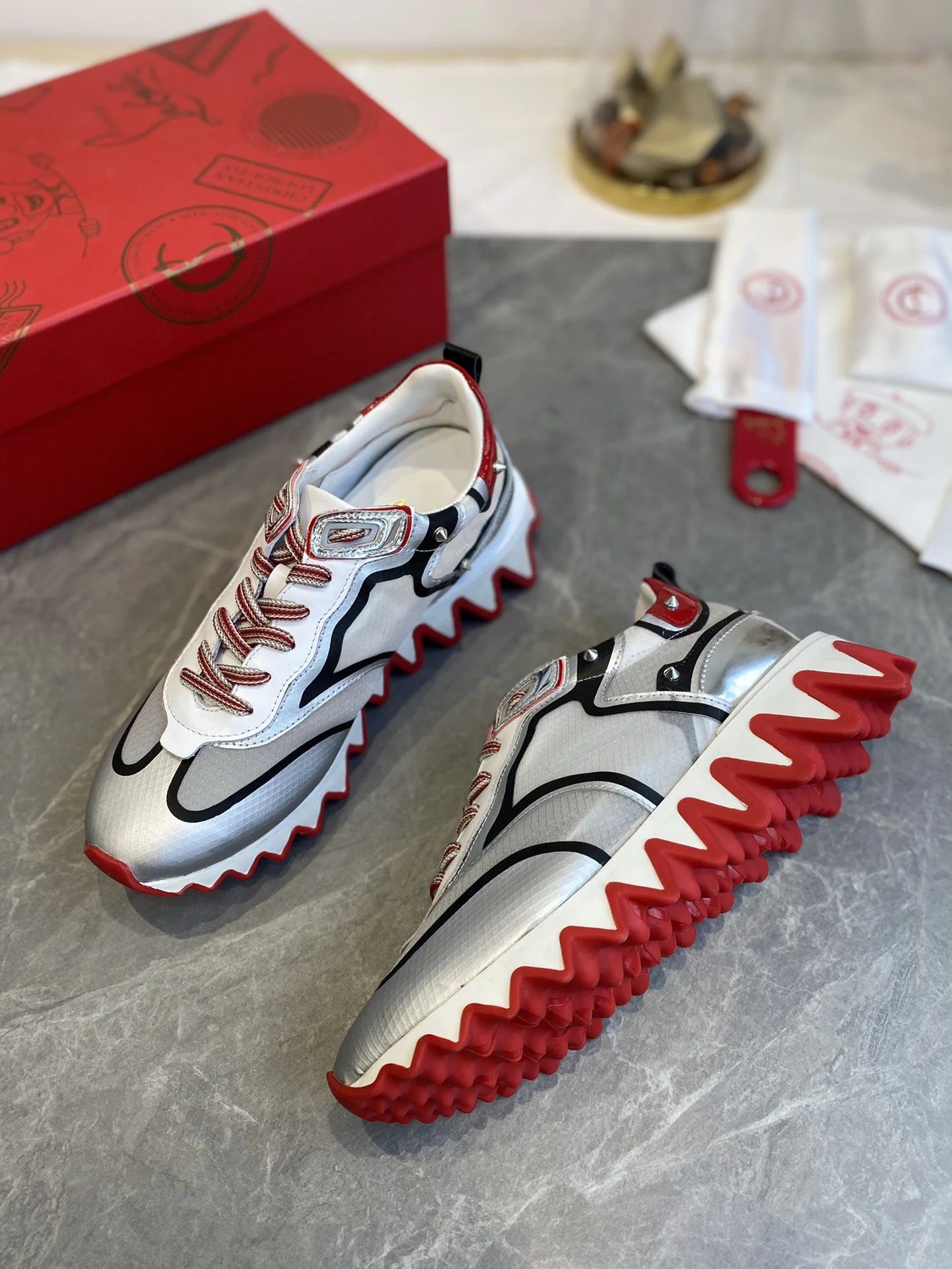 CL SNEAKER