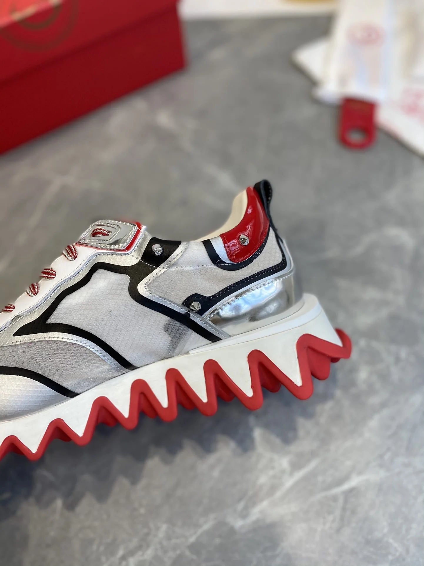 CL SNEAKER
