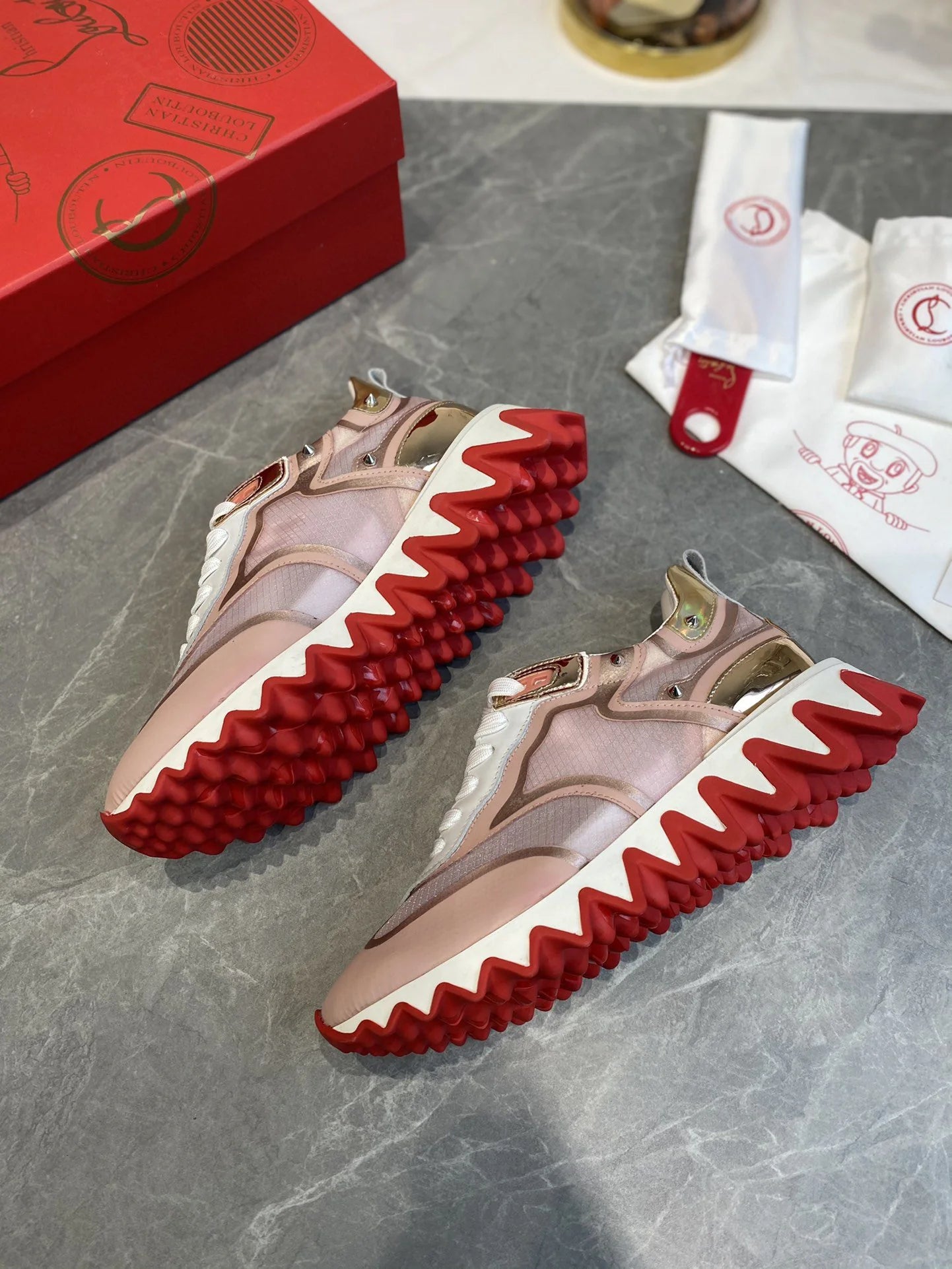 CL SNEAKER
