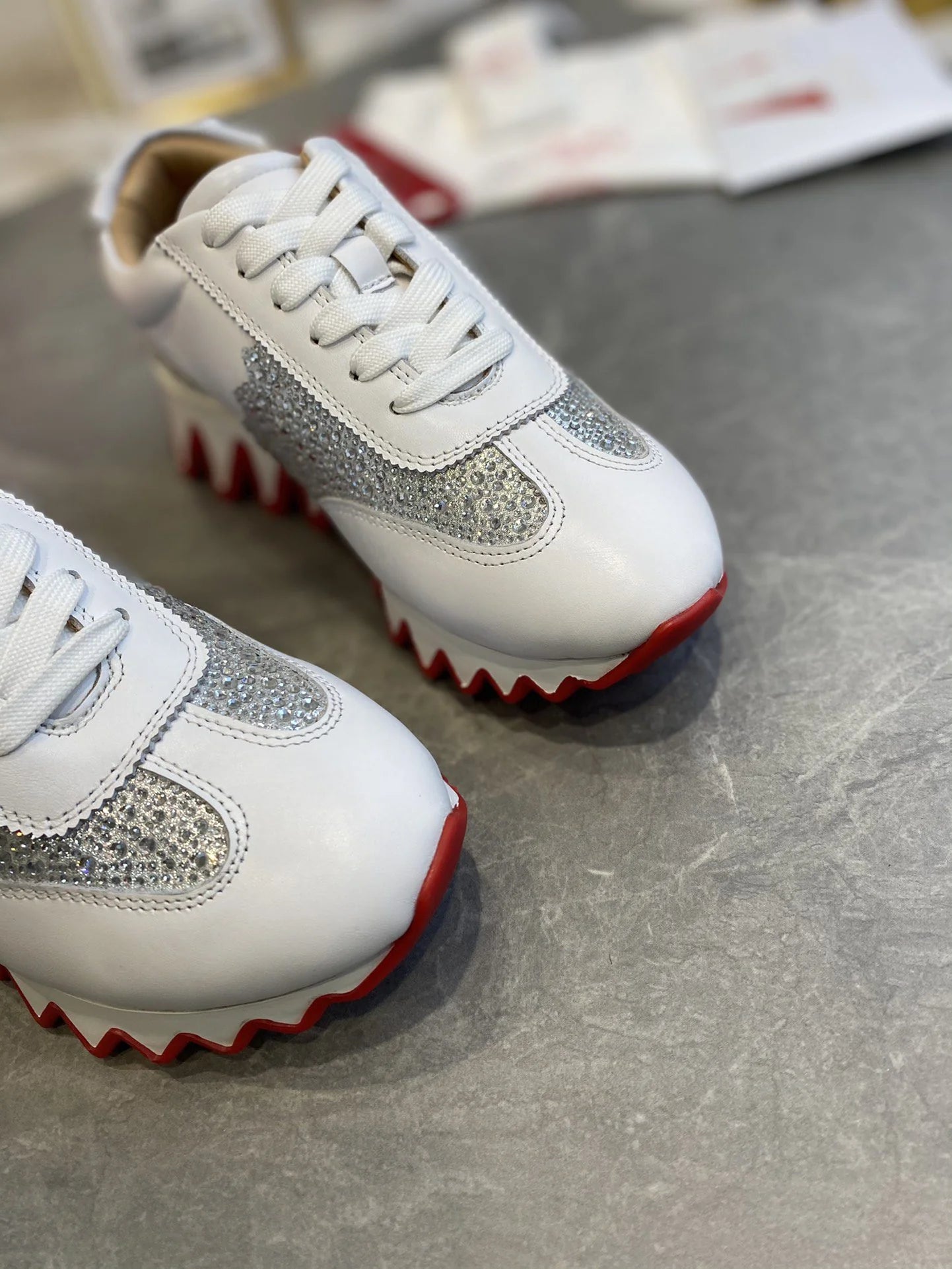 CL SNEAKER