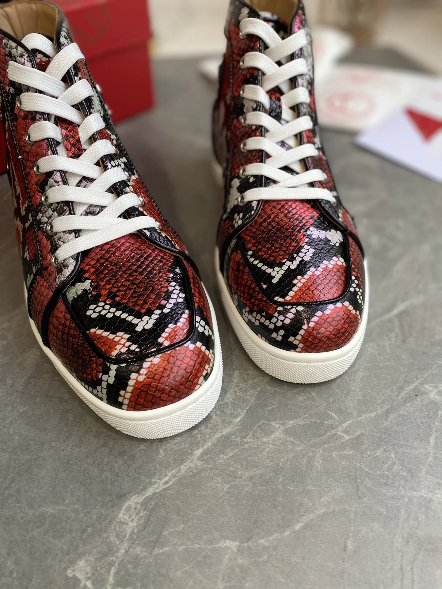 CL SNEAKER