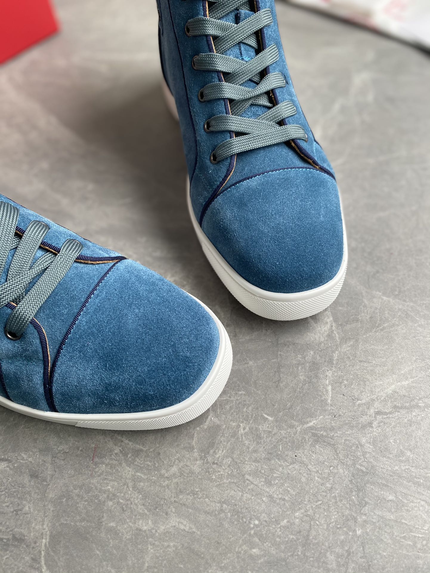CL SNEAKER